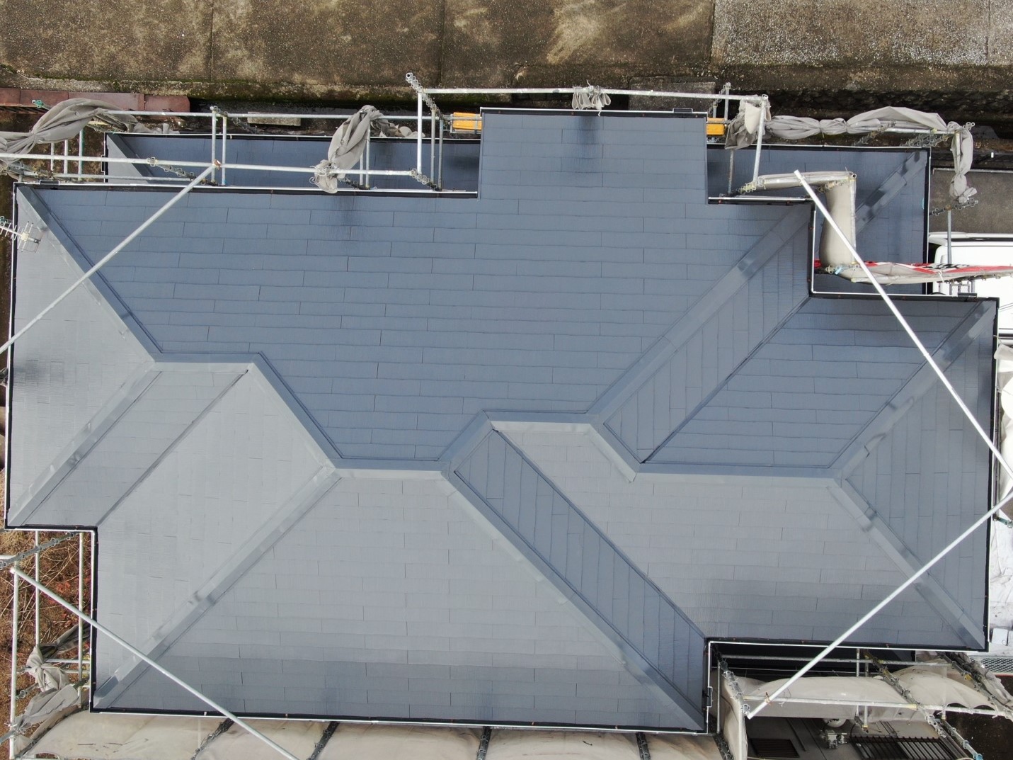 【和歌山市】　D様邸<br>『グレーの外壁にダークグレーの屋根が重厚感溢れる素敵な仕上がりに…✧₊°』ウルトラTOP、インテグラルコート塗布4
